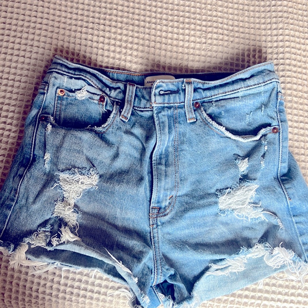 Light wash high waisted denim shorts